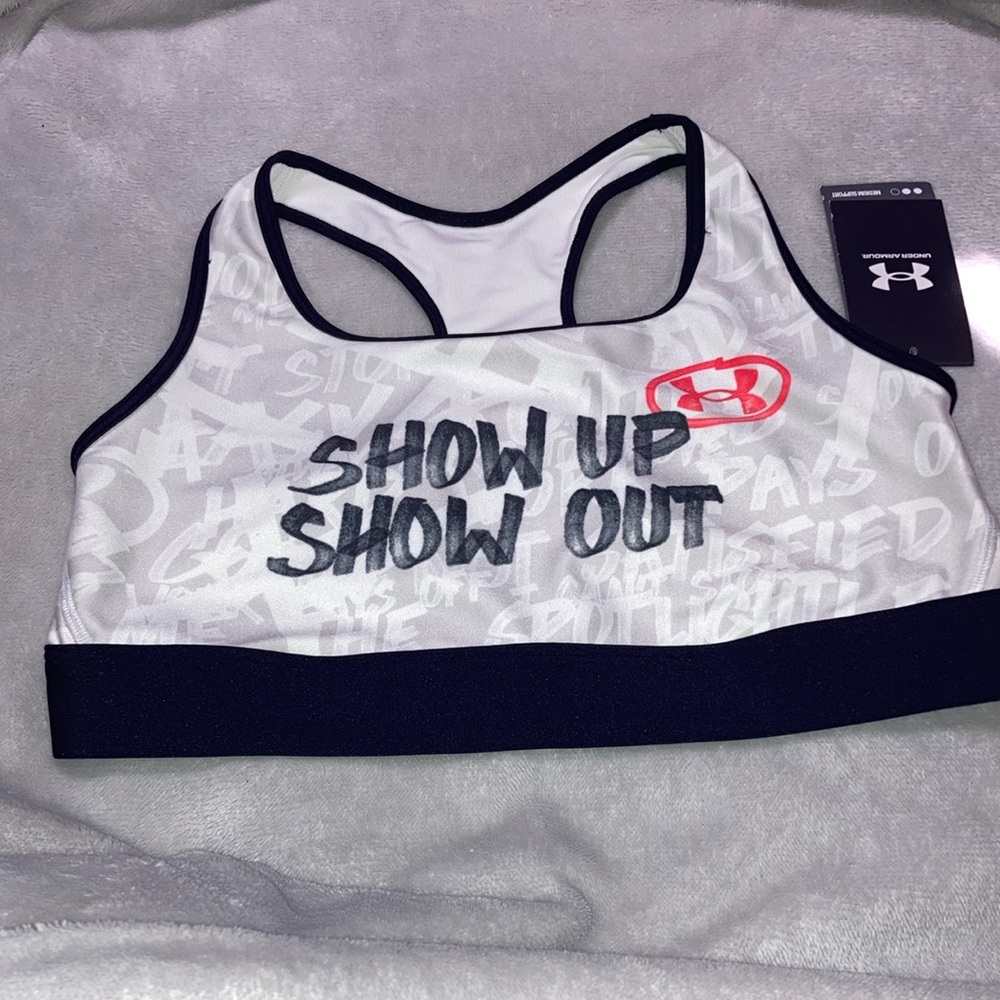 Under armor mid altar ego sports bra NEW 🩵💛